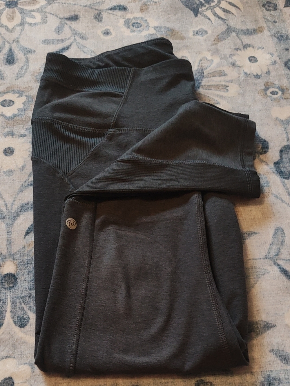 APANA ATHLETIC LEGGINGS